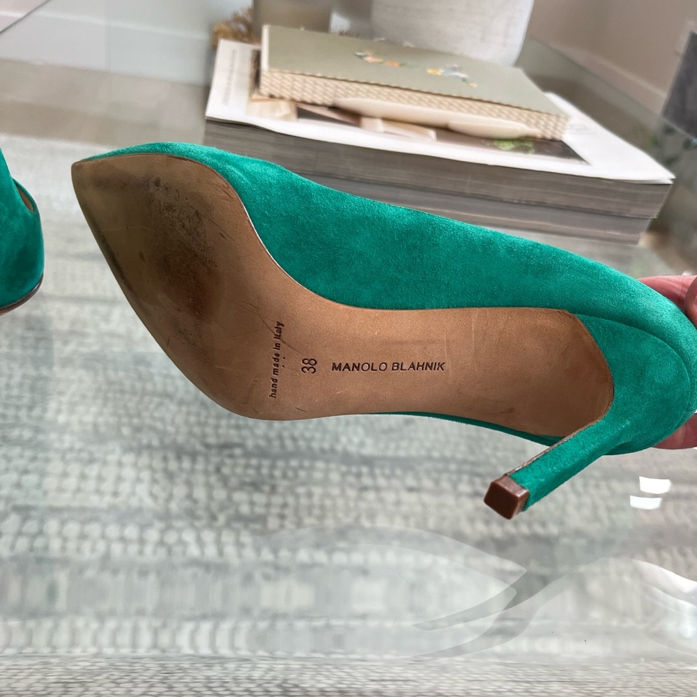 Manolo Blahnik BB Suede Green Pumps - Picture 5 of 6